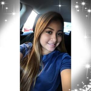 Meet your Posher, Marcela